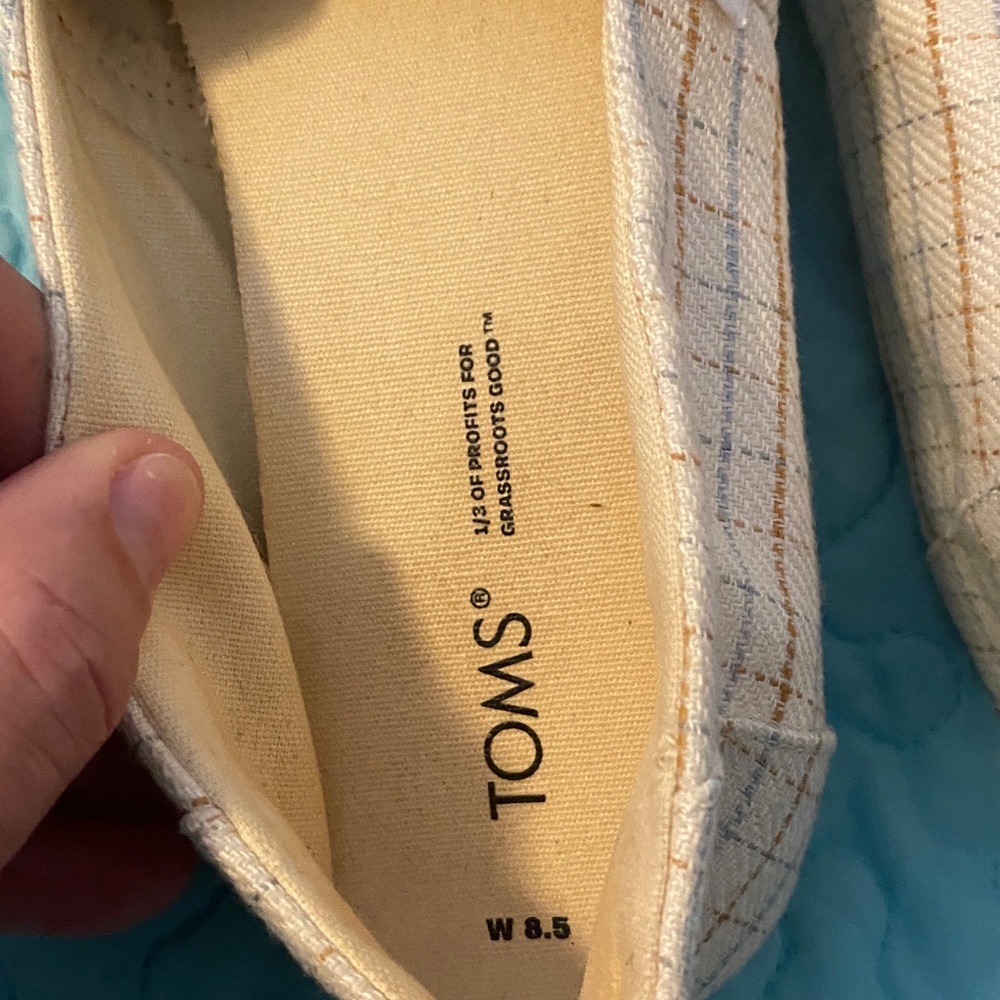 Toms Cream Plaid Bow Slip-On Flats - Picture 3 of 4